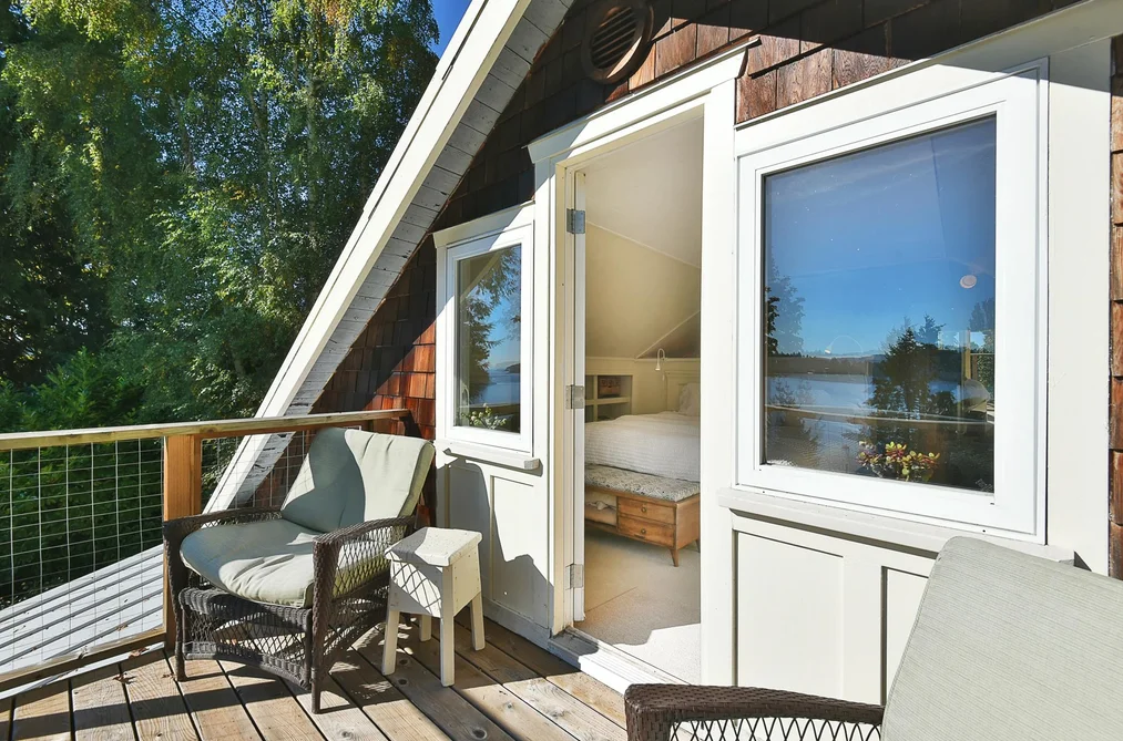 586 BALS LANE, Gibsons BC V0N 1V9, Gibsons BC — Residential for Sale - Photo 2