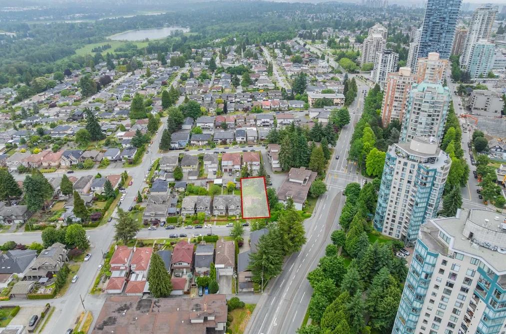 5864 PIONEER AVENUE, Burnaby BC V5H 2X7, Burnaby BC — Residential for Sale - Photo 2