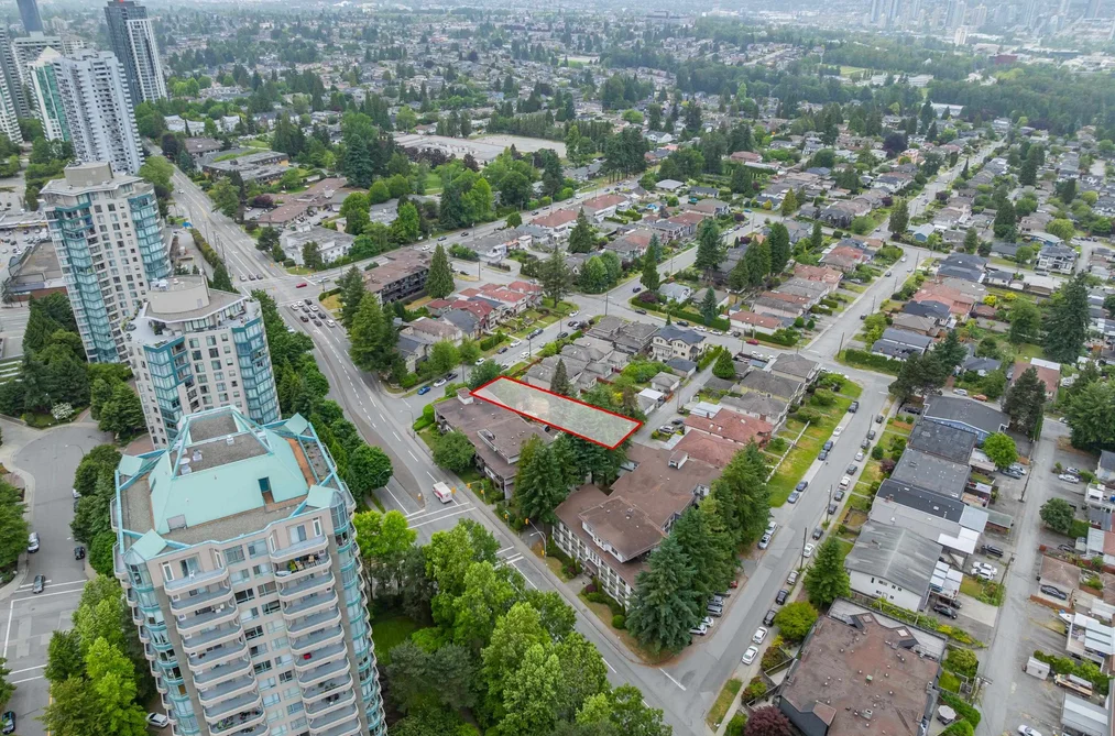 5864 PIONEER AVENUE, Burnaby BC V5H 2X7, Burnaby BC — Residential for Sale - Photo 3
