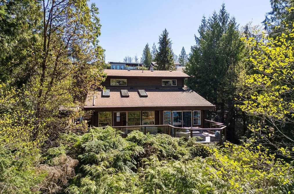 5864 SKOOKUMCHUK ROAD, Sechelt BC V0N 3A4, Sechelt BC — Residential for Sale - Photo 2
