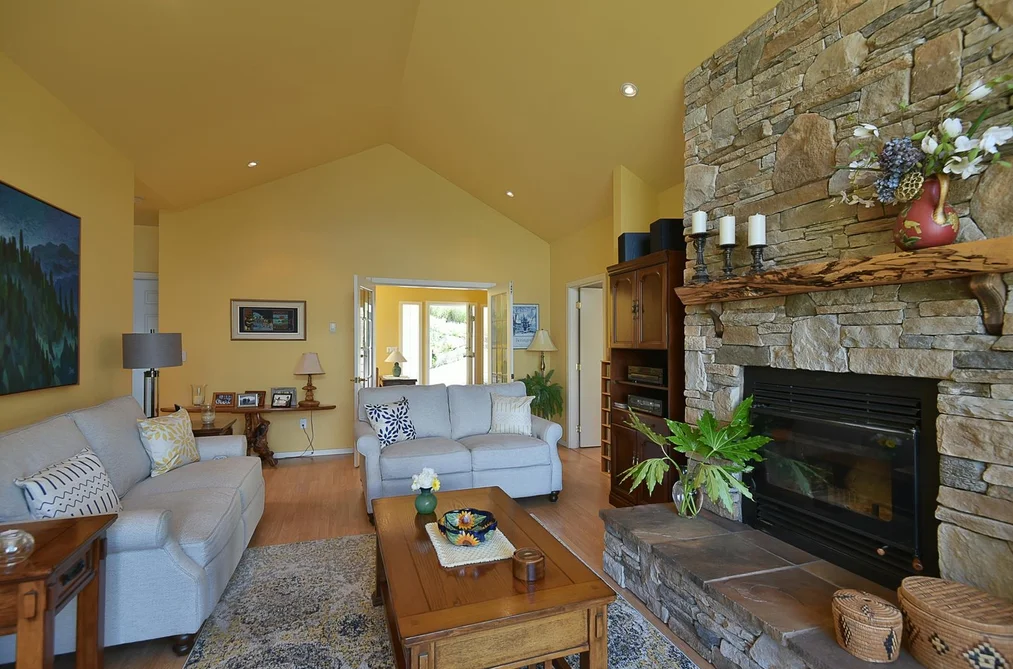 5870 SKOOKUMCHUK ROAD, Sechelt BC V7Z 0P3, Sechelt BC — Residential for Sale - Photo 2