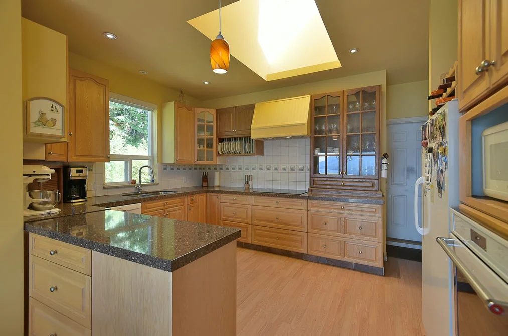 5870 SKOOKUMCHUK ROAD, Sechelt BC V7Z 0P3, Sechelt BC — Residential for Sale - Photo 4