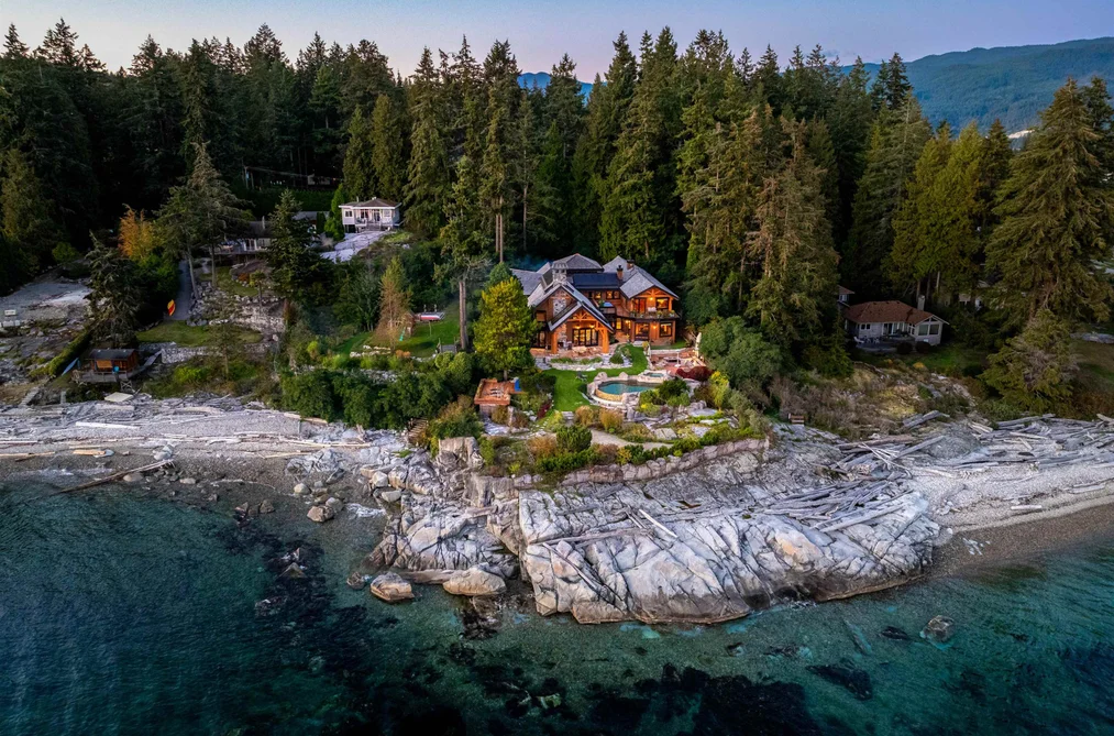 House for sale at 5871 Sunshine Coast Highway Sechelt British Columbia - MLS: R3084509