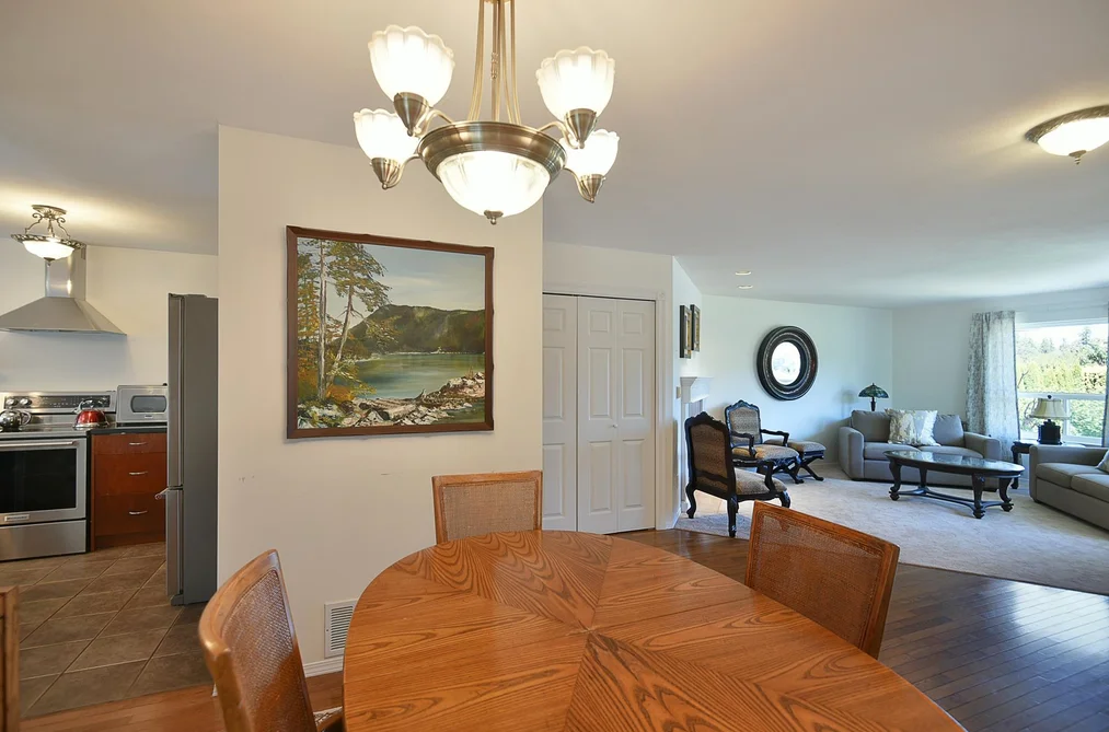 5875 TURNSTONE CRESCENT, Sechelt BC V7Z 0L9, Sechelt BC — Residential for Sale - Photo 4