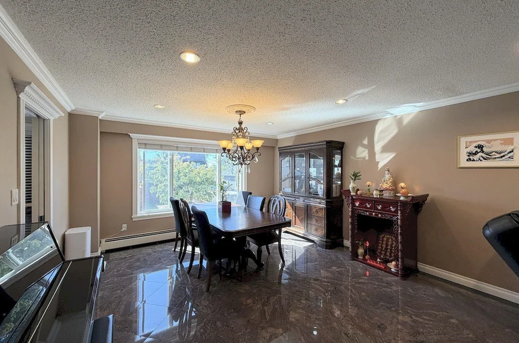 House for sale at 5885 Lincoln Street Vancouver British Columbia - MLS: R3158330
