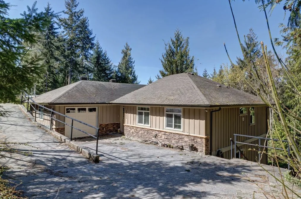 5886 SANDY HOOK ROAD, Sechelt BC V7Z 0P4, Sechelt BC — Residential for Sale - Photo 3