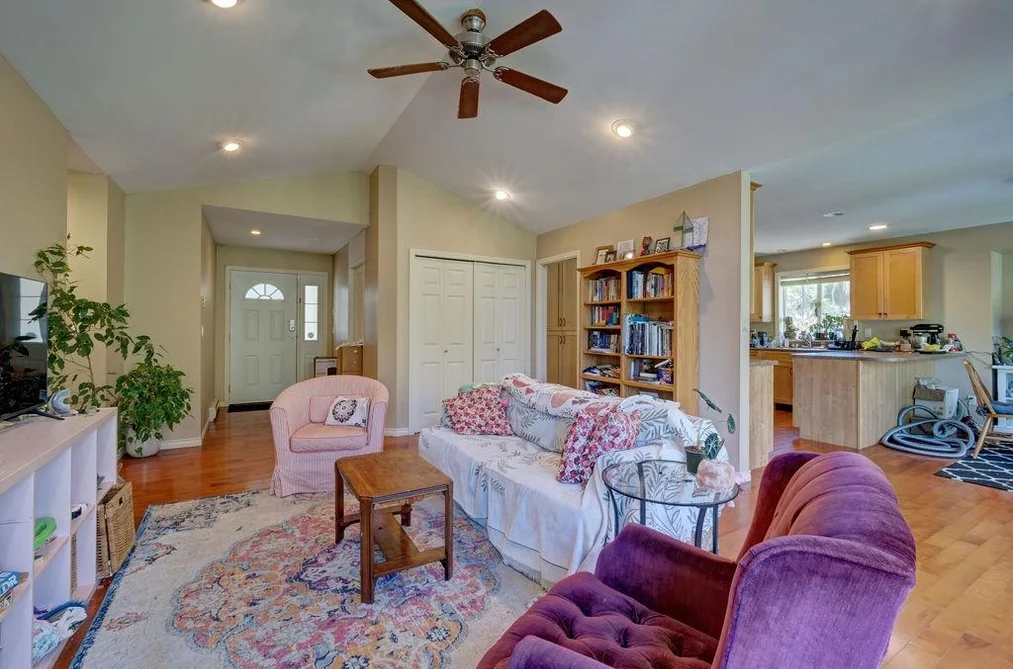 5886 SANDY HOOK ROAD, Sechelt BC V7Z 0P4, Sechelt BC — Residential for Sale - Photo 4
