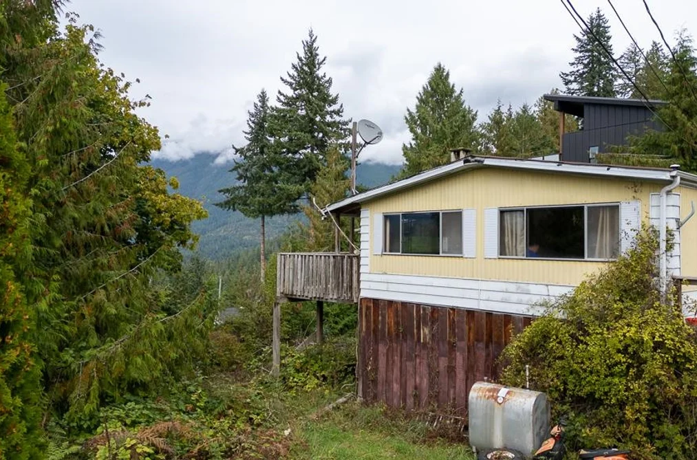 5894 SKOOKUMCHUK ROAD, Sechelt BC V7Z 0E1, Sechelt BC — Residential for Sale - Photo 5
