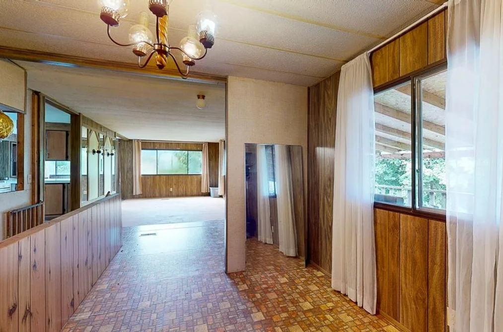 5894 SKOOKUMCHUK ROAD, Sechelt BC V7Z 0E1, Sechelt BC — Residential for Sale - Photo 6