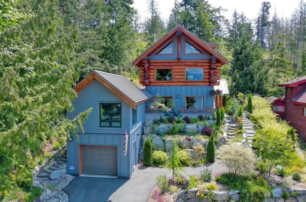 House for sale at 5895 Skookumchuk Road Sechelt British Columbia - MLS: R3112832