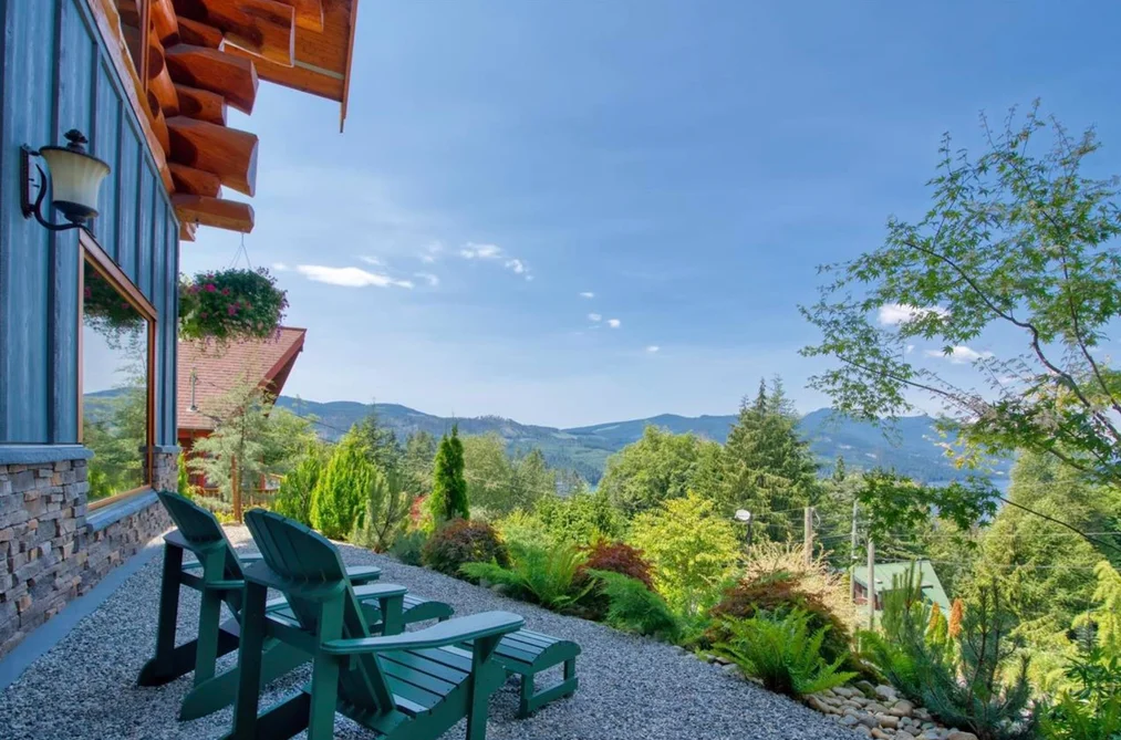 5895 SKOOKUMCHUK ROAD, Sechelt BC V7Z 0E1, Sechelt BC — Residential for Sale - Photo 2