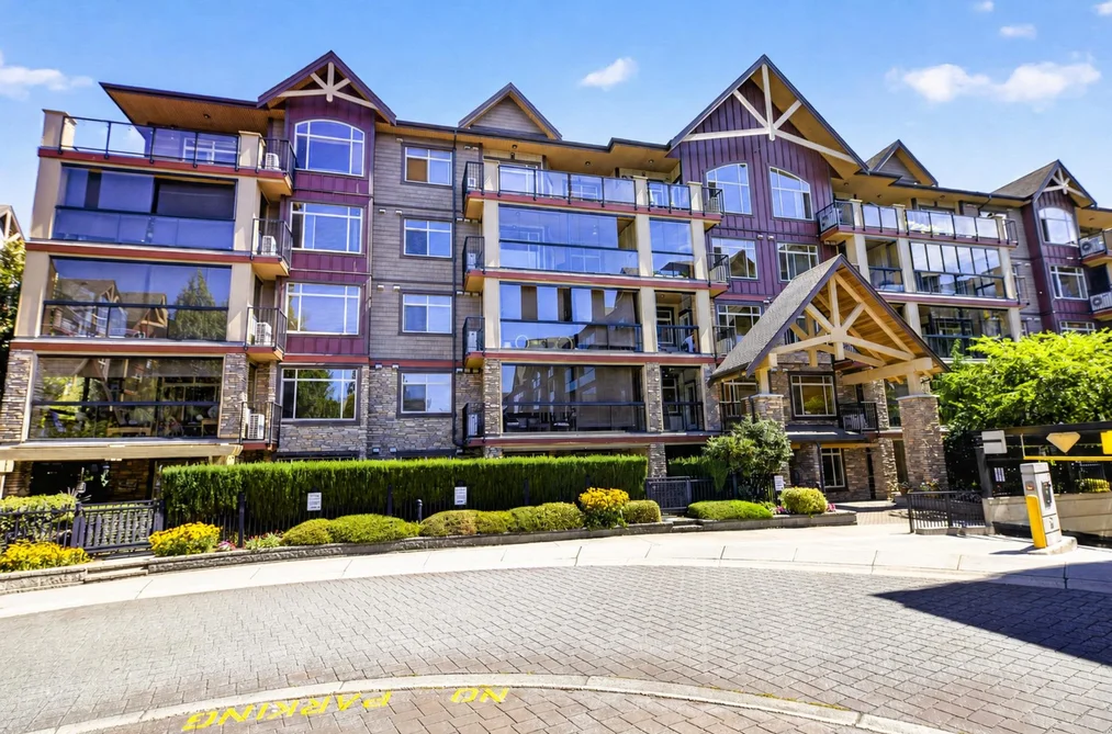 Condo for sale at 590 8288 207a Street Langley British Columbia - MLS: R3154800