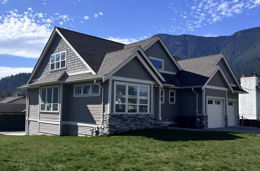 House for sale at 590 Skagit Avenue Hope British Columbia - MLS: R3111104