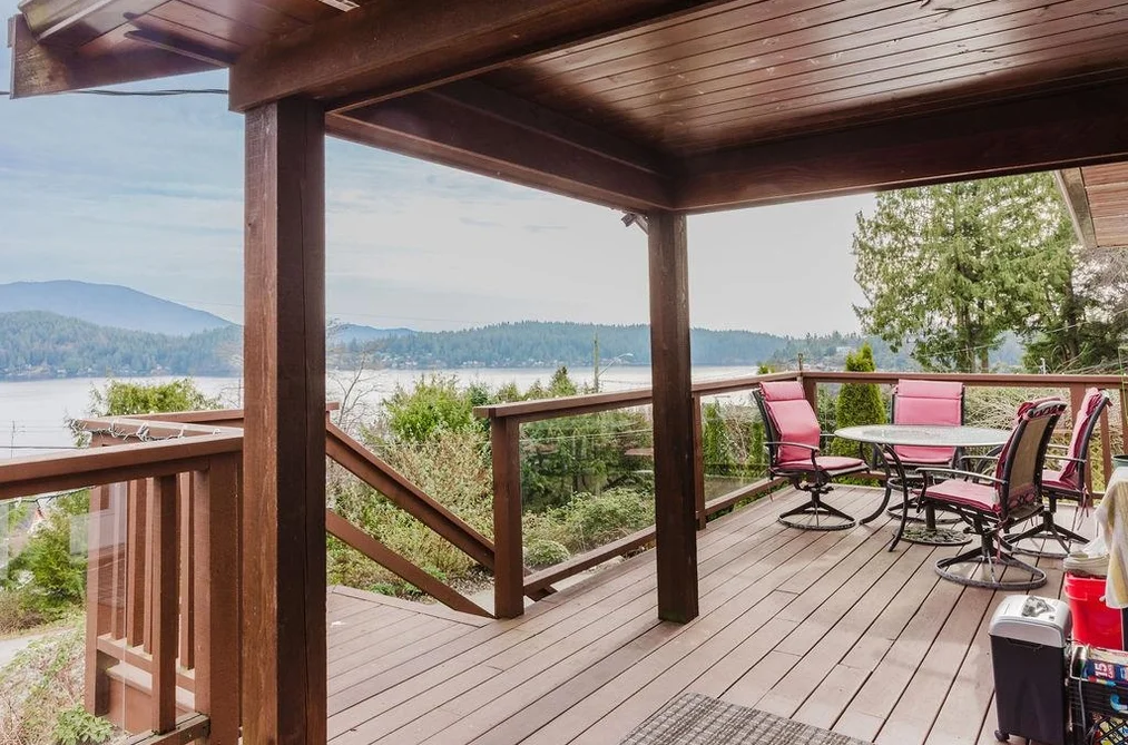 591 GIBSONS WAY, Gibsons BC V0N 1V9, Gibsons BC — Residential for Sale - Photo 2