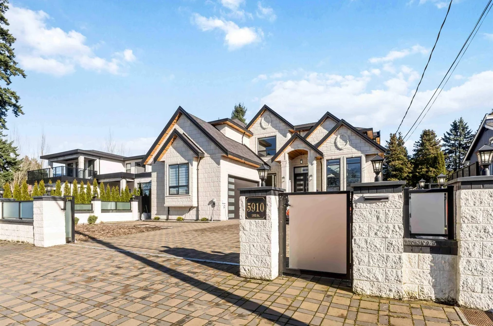 5910 182 STREET, Surrey BC V3S 4M7, Surrey BC — Residential for Sale - Photo 2