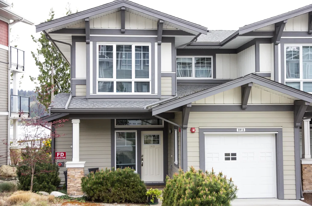 Townhouse for sale at 5915 Beachgate Lane Sechelt British Columbia - MLS: R3110913