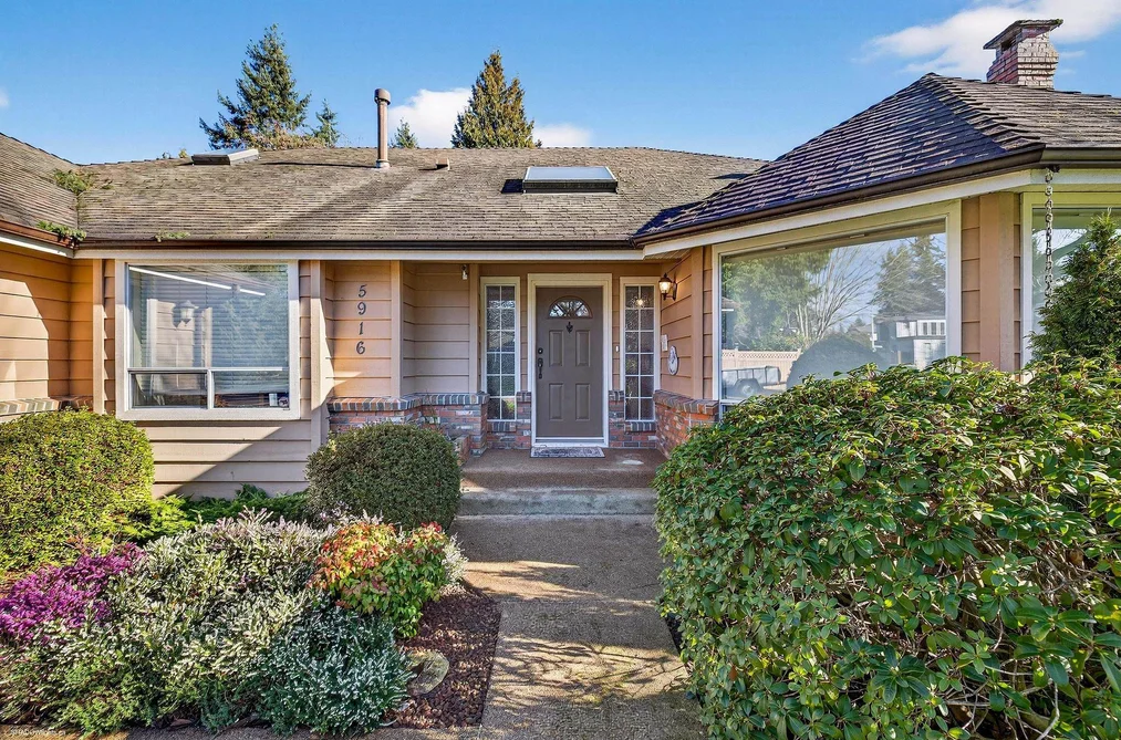 5916 123 STREET, Surrey BC V3X 2C4, Surrey BC — Residential for Sale - Photo 2