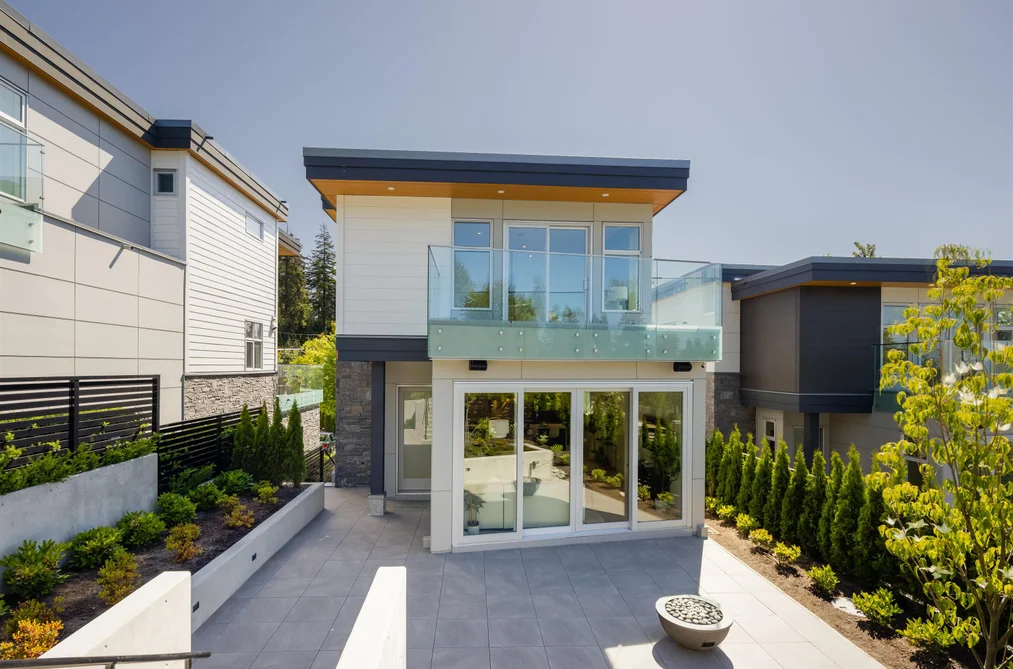 592 ARTHUR ERICKSON PLACE, West Vancouver BC V7T 1J1, West Vancouver BC — Residential for Sale - Photo 2