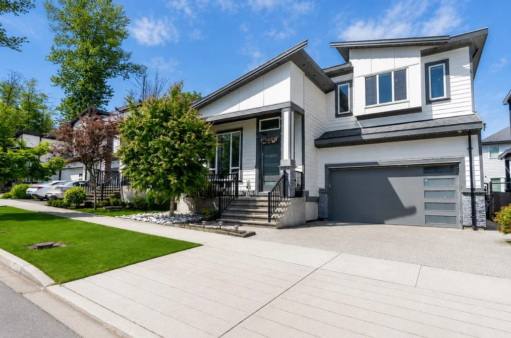 House for sale at 5921 140b Street Surrey British Columbia - MLS: R3126984