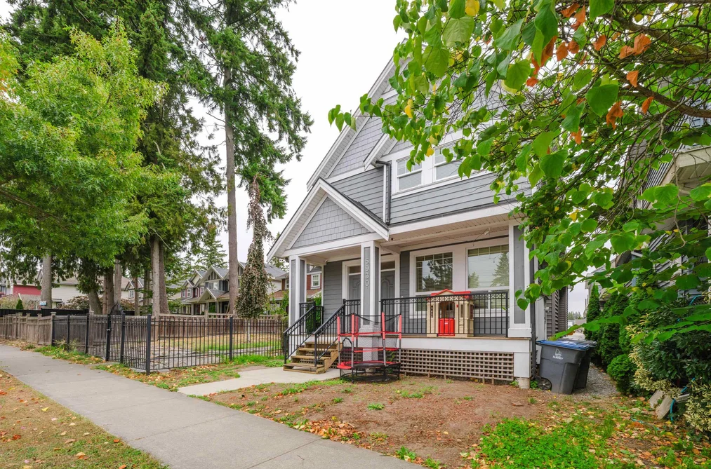5930 128 STREET, Surrey BC V3X 1T3, Surrey BC — Residential for Sale - Photo 3