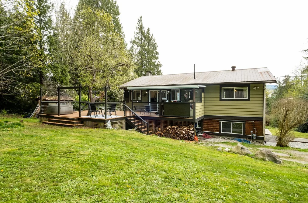 5930 SHOAL WAY, Sechelt BC V7Z 0R1, Sechelt BC — Residential for Sale - Photo 2
