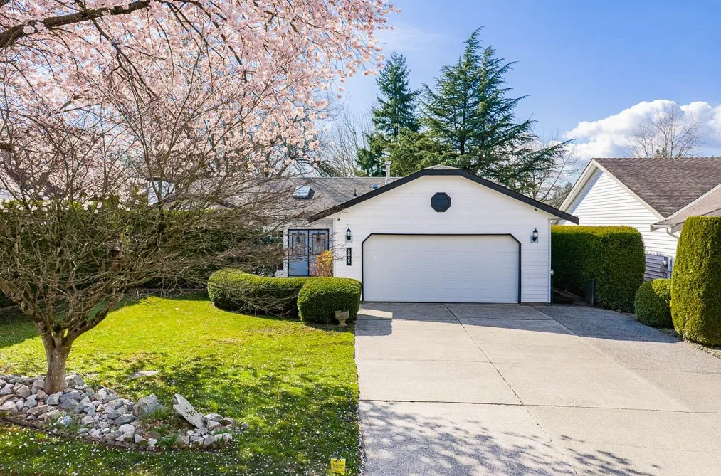House for sale at 5935 169a Street Surrey British Columbia - MLS: R3120308