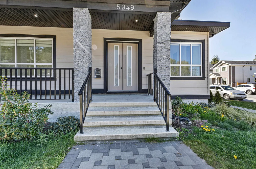 5949 142 STREET, Surrey BC V3X 1C8, Surrey BC — Residential for Sale - Photo 3