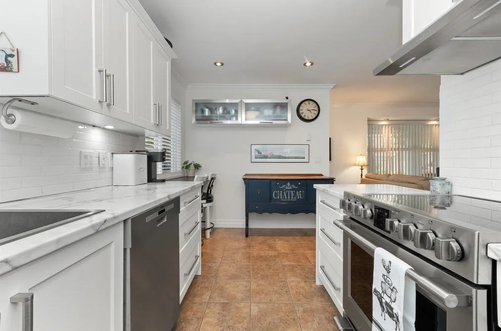 5949 SAPPERS WAY, Chilliwack BC V2R 0H1, Chilliwack BC — Residential for Sale — Photo 12 of 40