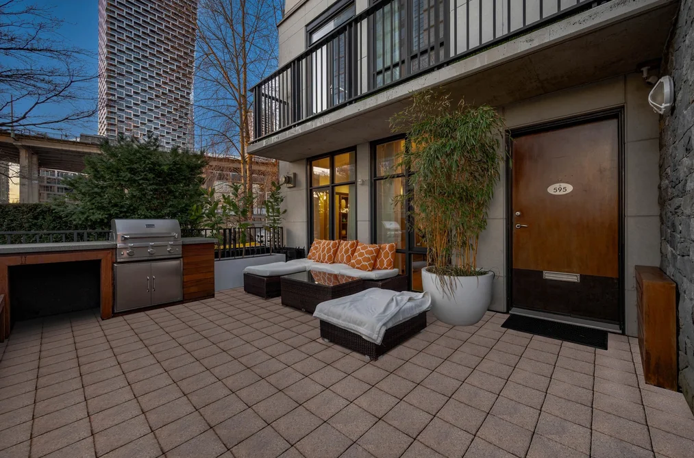 595 BEACH CRESCENT, Vancouver BC V6Z 3E4, Vancouver BC — Residential for Sale - Photo 4