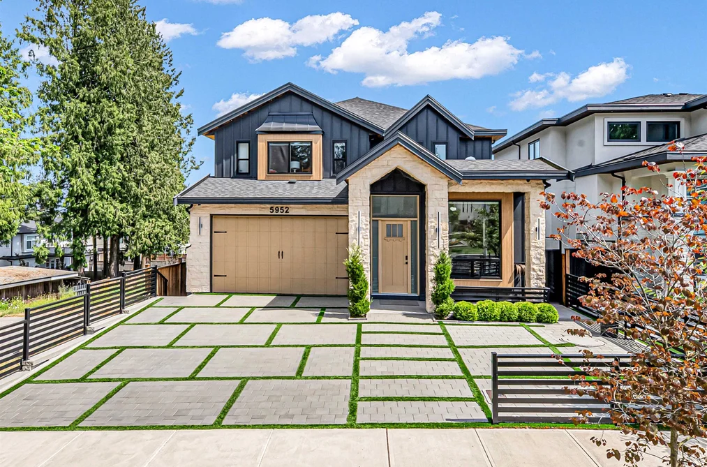 House for sale at 5952 136a Street Surrey British Columbia - MLS: R3123646