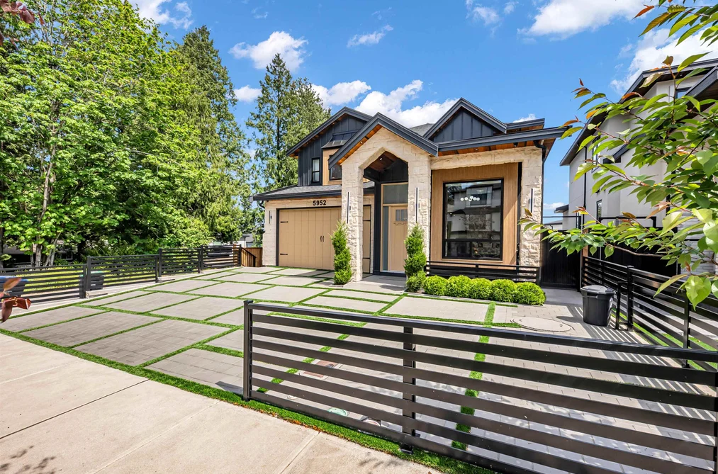 5952 136A STREET, Surrey BC V3X 3K8, Surrey BC — Residential for Sale - Photo 2