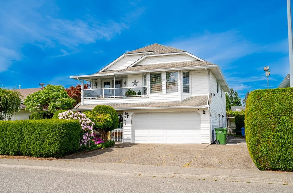 5961 CAMBRIDGE STREET, Chilliwack BC V2R 2Y4, Sardis BC — Residential for Sale - Photo 2