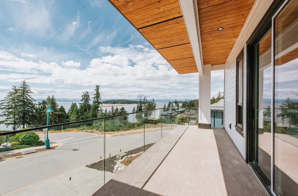 5962-5964 BARNACLE STREET, Sechelt BC V7Z 0V4, Sechelt BC — Residential for Sale - Photo 2