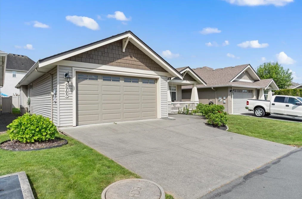 5965 RIVERSTONE STREET, Chilliwack BC V2R 0E2, Chilliwack BC — Residential for Sale - Photo 3