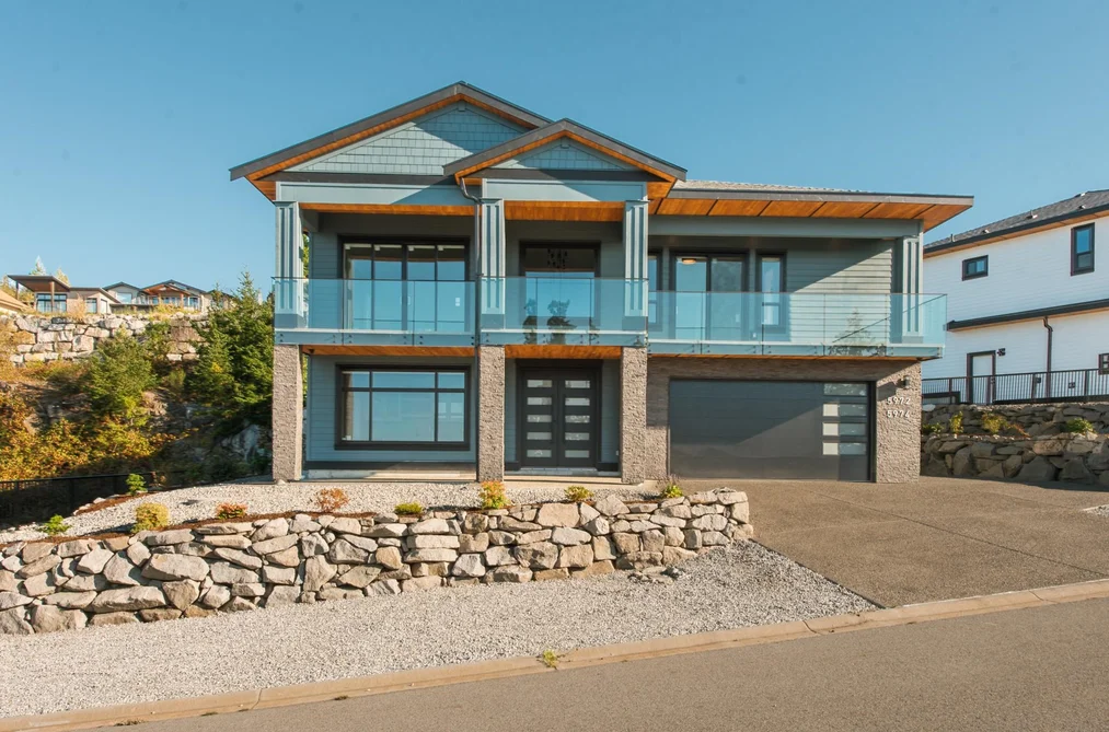 5972/74 Barnacle St, Sechelt, BC - MLS: R3166993