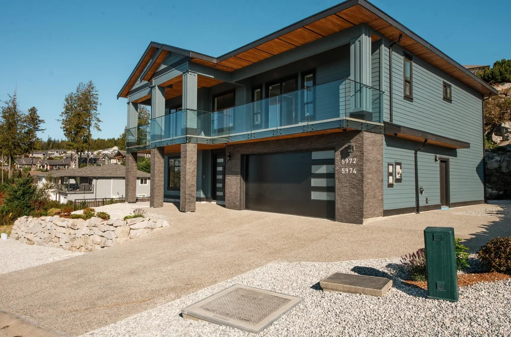 5972/74 Barnacle St, Sechelt, BC - MLS: R3166993