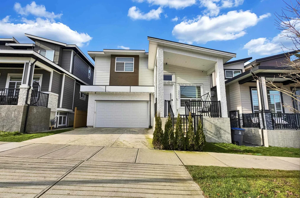 5973 142 STREET, Surrey BC V3X 1C5, Surrey BC — Residential for Sale - Photo 2