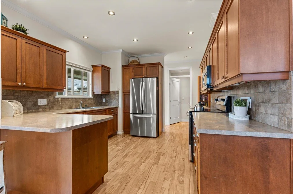 5976 MATSQUI STREET, Chilliwack BC V2R 0G6, Chilliwack BC — Residential for Sale — Photo 12 of 38