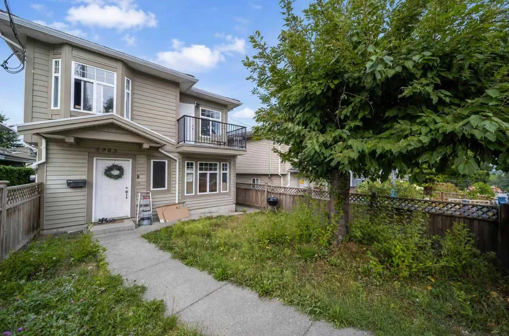 Half Duplex for sale at 5983 Sprott Street Burnaby British Columbia - MLS: R3158232