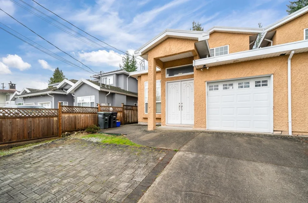 Half Duplex for sale at 5989 Rumble Street Burnaby British Columbia - MLS: R3096915