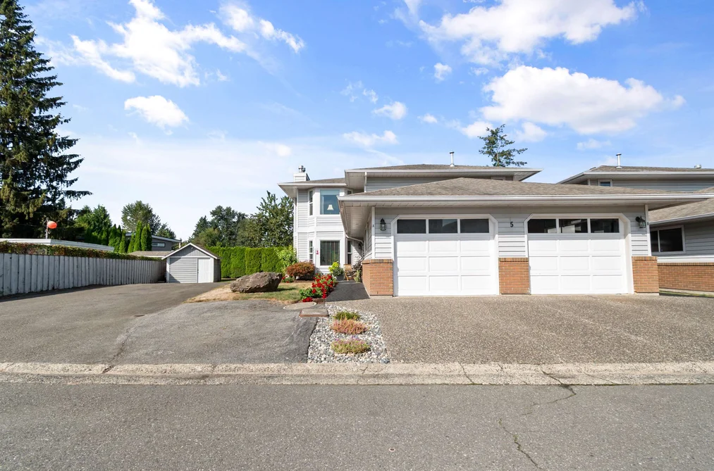 Townhouse for sale at 5a 46354 Brooks Avenue Chilliwack British Columbia - MLS: R3160863