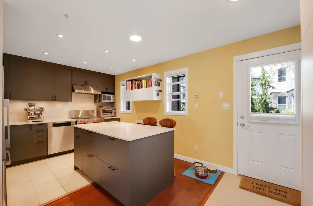 6 1204 MAIN STREET, Squamish BC V8B 0S3, Squamish BC — Residential for Sale - Photo 2