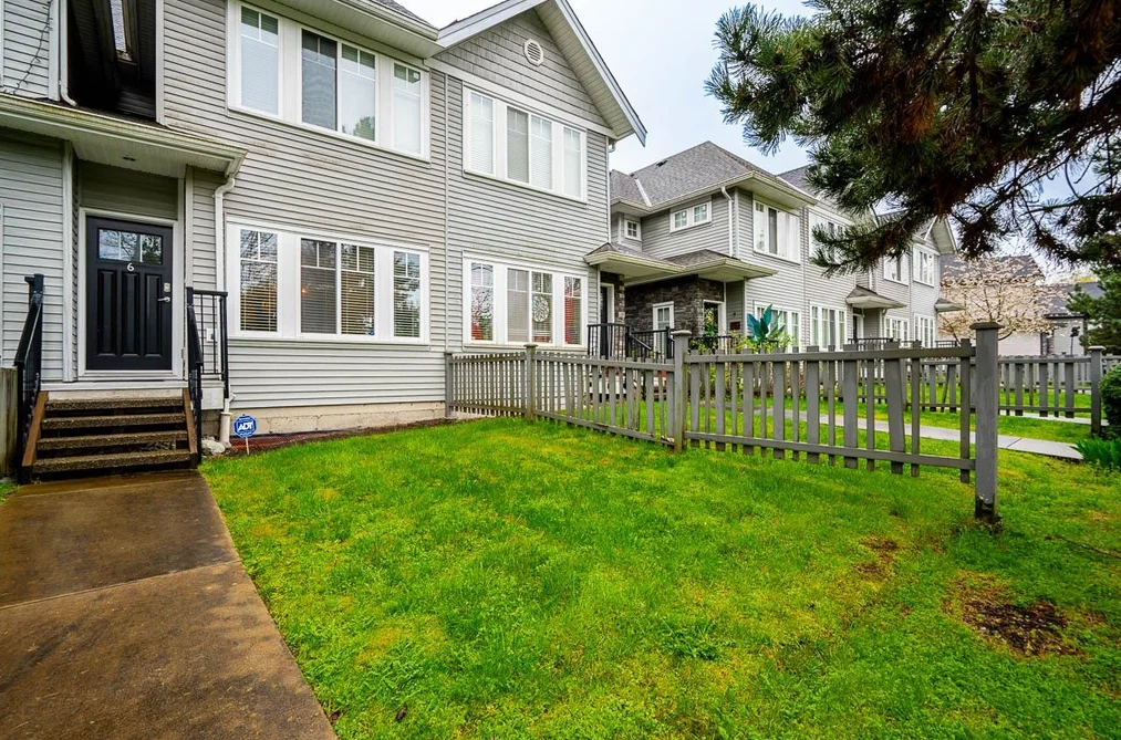 6 13864 HYLAND ROAD, Surrey BC V3W 2C3, Surrey BC — Residential for Sale - Photo 4