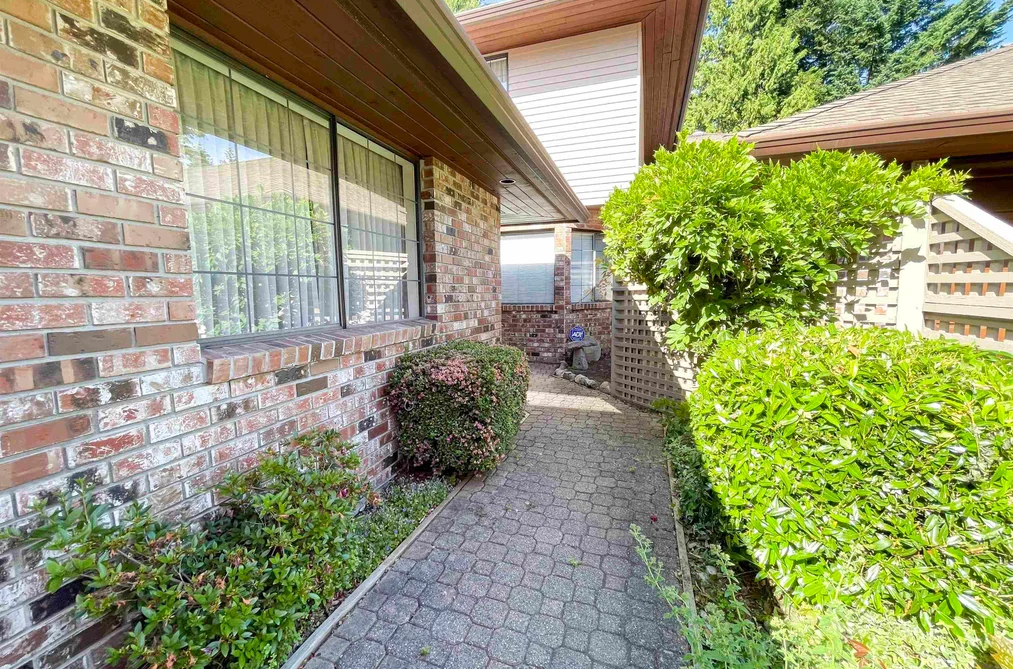 6 1725 SOUTHMERE CRESCENT, Surrey BC V4A 7A7, Surrey BC — Residential for Sale - Photo 2