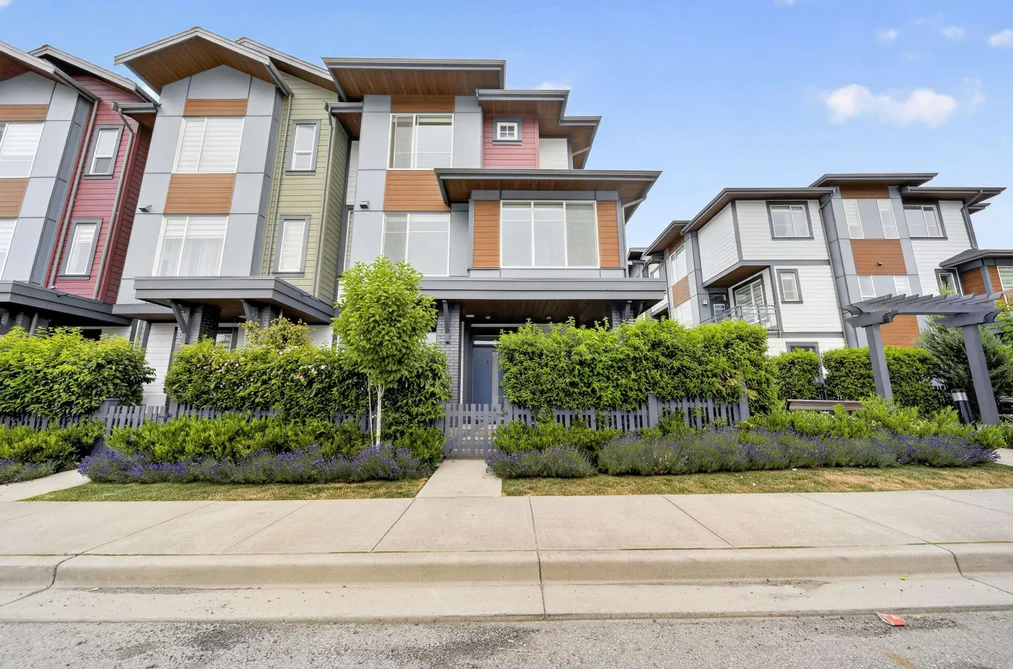 6 20763 76 AVENUE, Langley BC V2Y 3N8, Langley BC — Residential for Sale — Photo 3 of 38