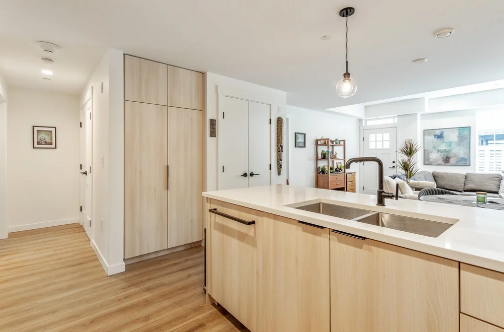 6 237 RIDGEWAY AVENUE, North Vancouver BC V7L 0H6, North Vancouver BC — Residential for Sale - Photo 3