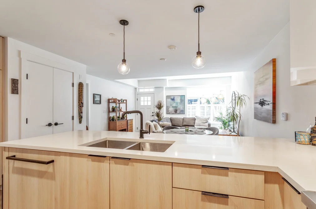 6 237 RIDGEWAY AVENUE, North Vancouver BC V7L 0H6, North Vancouver BC — Residential for Sale - Photo 4