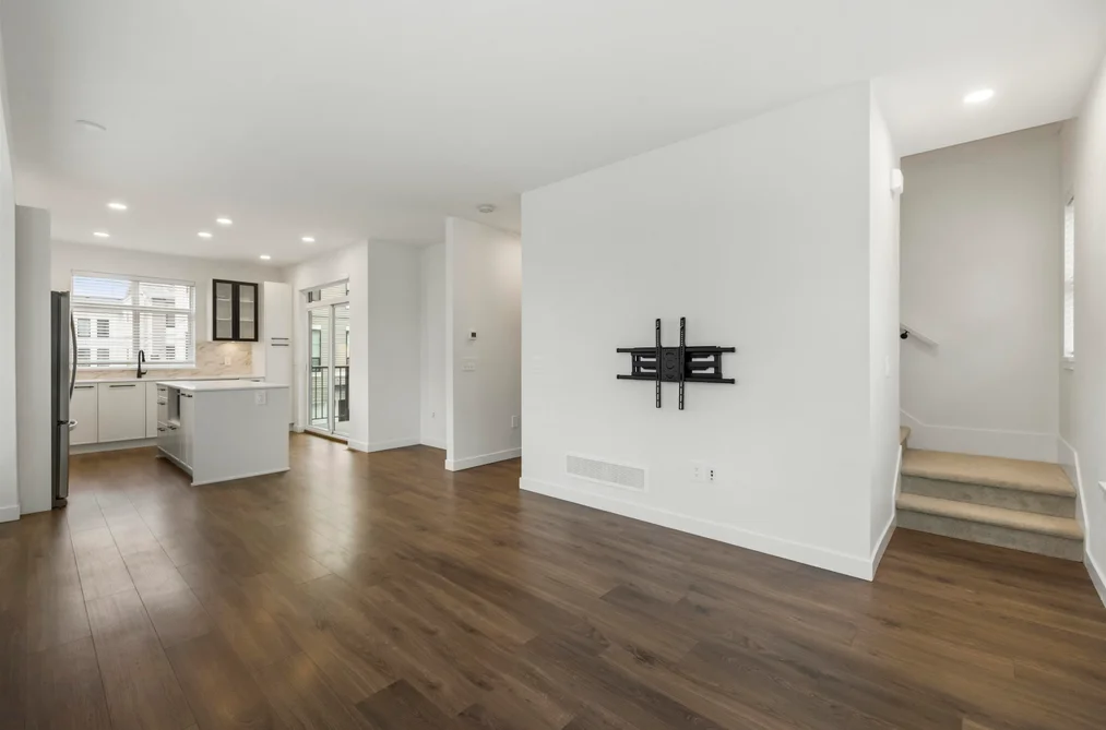 6 2774 MONTROSE AVENUE, Abbotsford BC V2S 0N4, Abbotsford BC — Residential for Sale — Photo 10 of 40