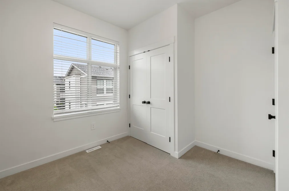 6 2774 MONTROSE AVENUE, Abbotsford BC V2S 0N4, Abbotsford BC — Residential for Sale — Photo 27 of 40