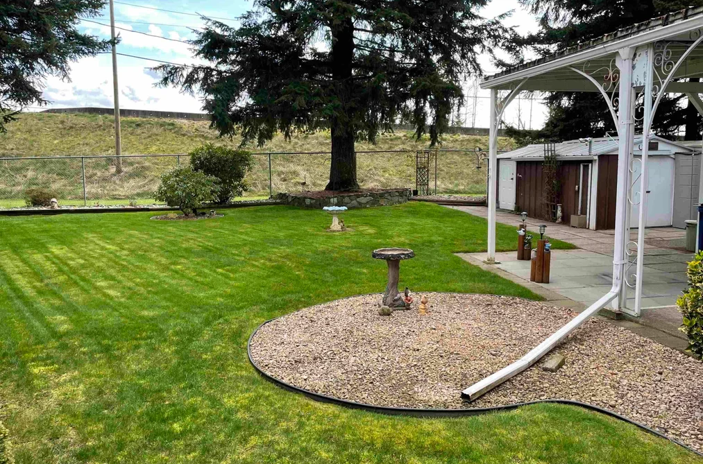 6 31313 LIVINGSTONE AVENUE, Abbotsford BC V2T 4T2, Abbotsford BC — Residential for Sale - Photo 3